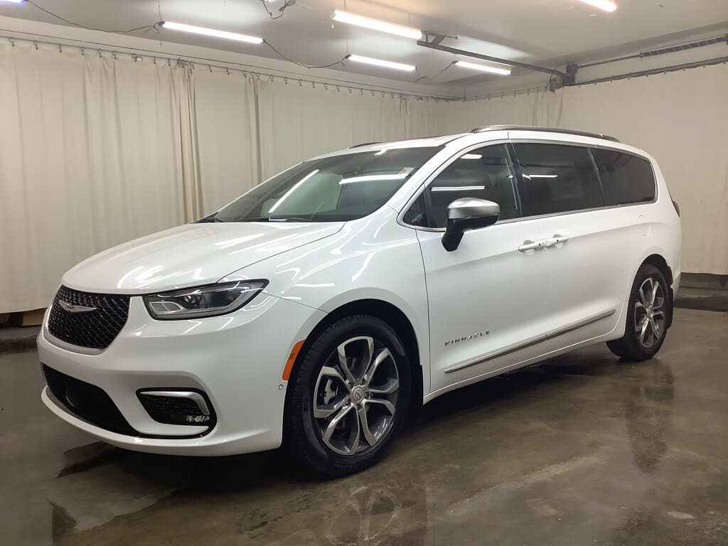 2026 Chrysler Pacifica Pinnacle FWD