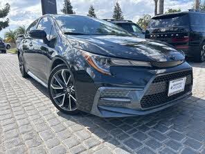 Toyota Corolla SE FWD