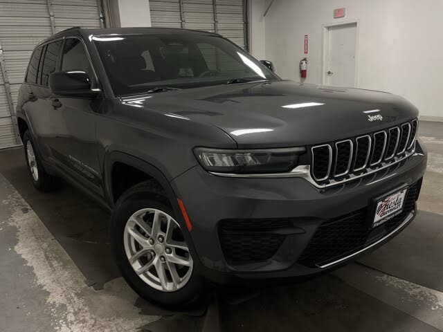 2024 Jeep Grand Cherokee Laredo 4WD