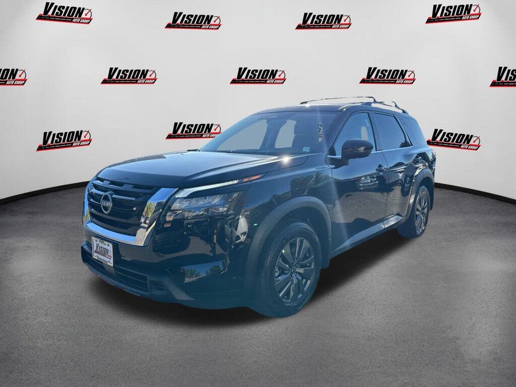 2025 Nissan Pathfinder SV 4WD
