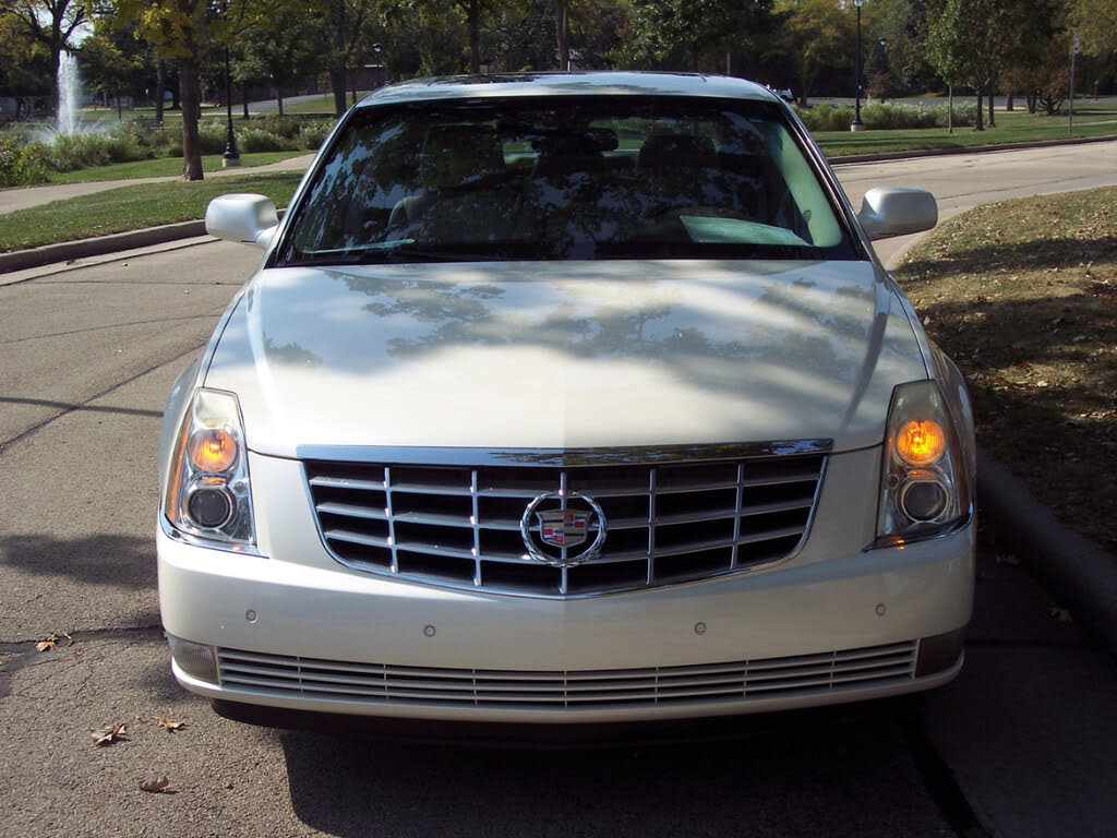 2008 Cadillac DTS FWD