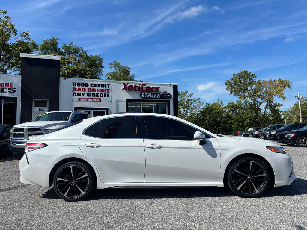 2020 Toyota Camry XSE FWD