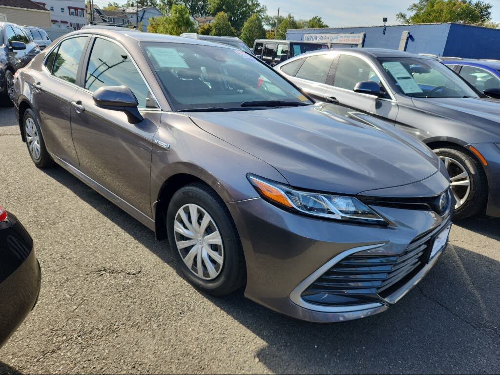 2021 Toyota Camry Hybrid LE FWD