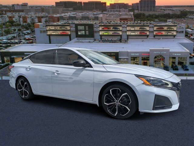 2023 Nissan Altima 2.5 SR FWD