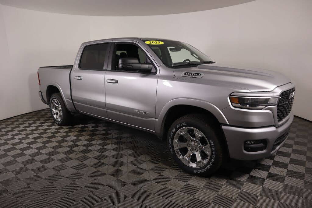 2025 RAM 1500 Big Horn Crew Cab 4WD