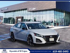 Nissan Altima 2.5 SR FWD