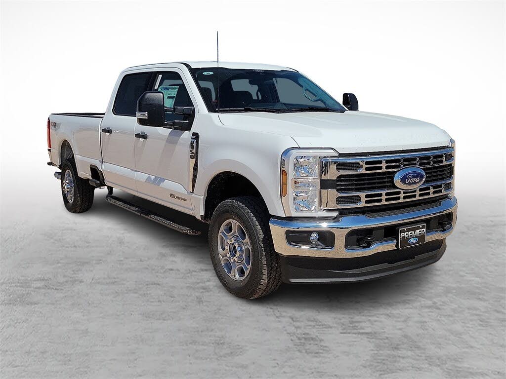 2026 Ford F-350 Super Duty XLT Crew Cab 4WD