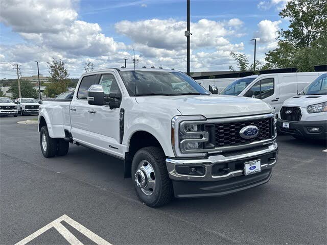 2026 Ford F-350 Super Duty Lariat Crew Cab LB DRW 4WD