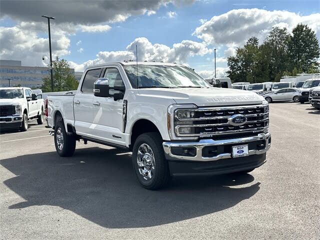 2026 Ford F-350 Super Duty Lariat Crew Cab 4WD