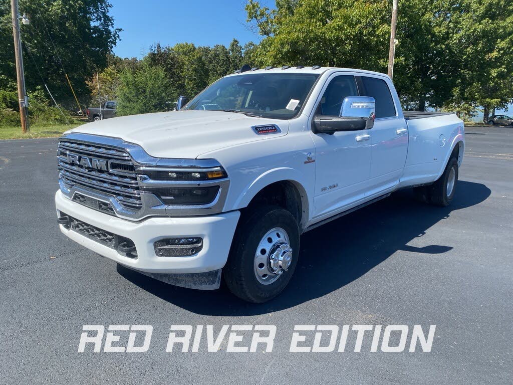 2026 RAM 3500 Limited Crew Cab LB DRW 4WD