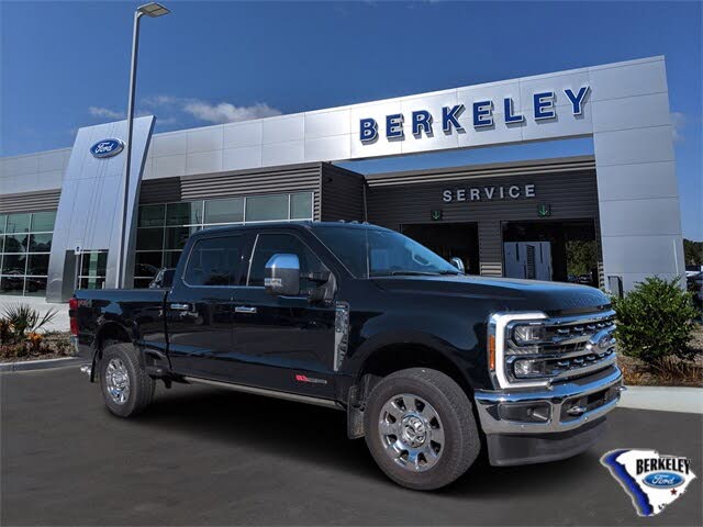 2023 Ford F-350 Super Duty Lariat Crew Cab 4WD