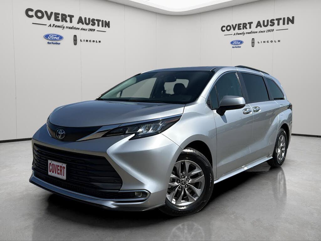 2023 Toyota Sienna XLE 7-Passenger FWD