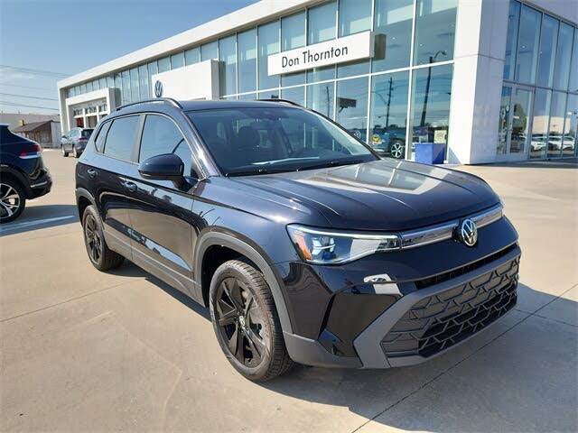 2025 Volkswagen Taos SE Black FWD