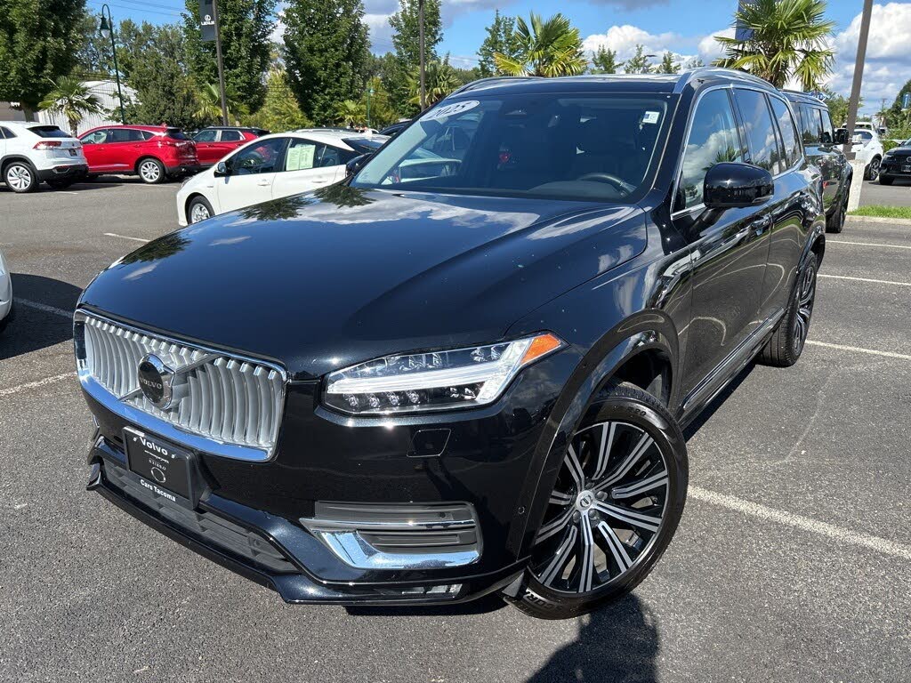 2025 Volvo XC90 B6 Plus Bright Theme 7-Passenger AWD