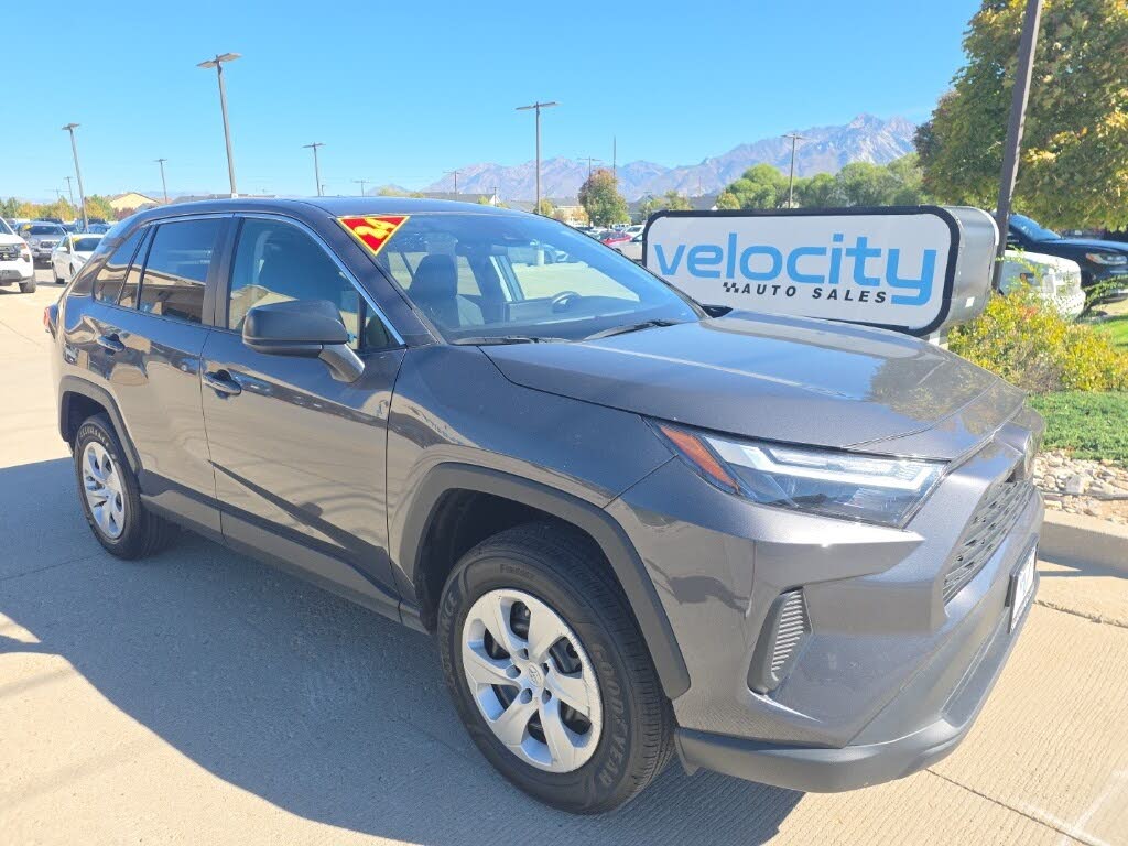 2024 Toyota RAV4 LE AWD