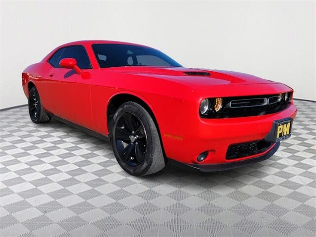 2020 Dodge Challenger SXT RWD