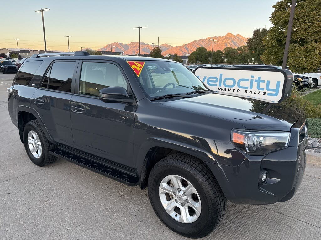 2024 Toyota 4Runner SR5 4WD