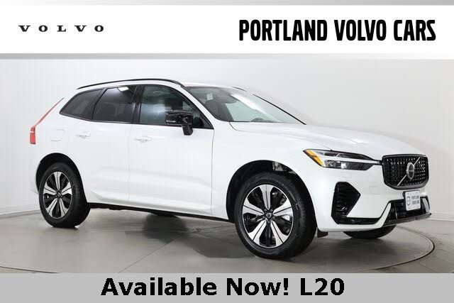 2025 Volvo XC60 Recharge T8 Core Dark Theme eAWD