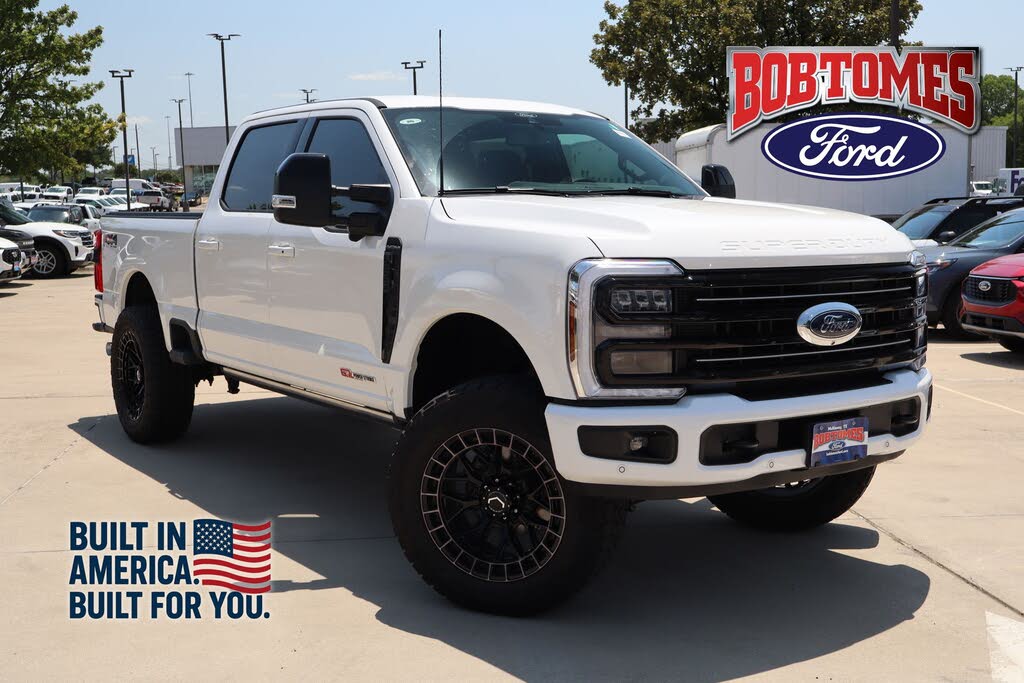 2025 Ford F-250 Super Duty Platinum Crew Cab 4WD