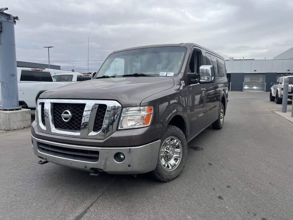 2018 Nissan NV Passenger V8 SL RWD