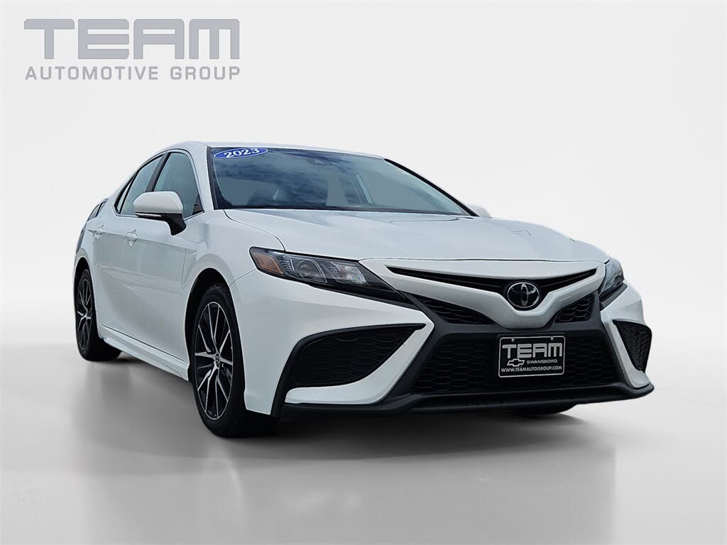 2023 Toyota Camry SE FWD