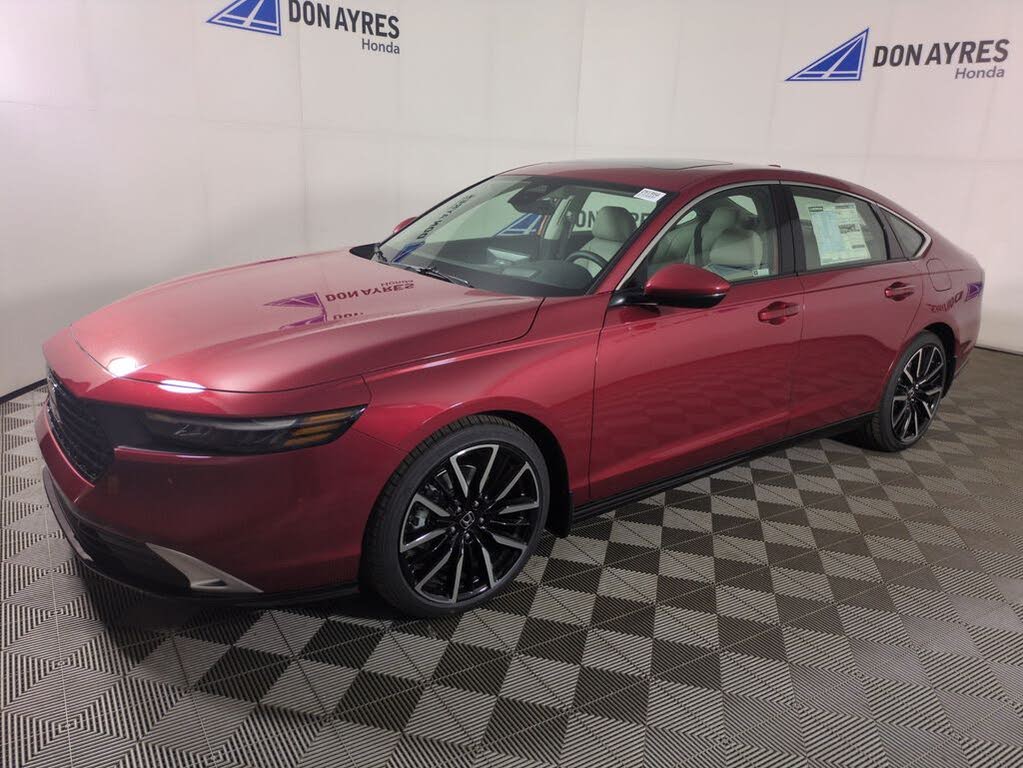 2025 Honda Accord Hybrid Touring FWD