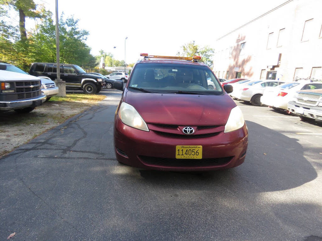 2009 Toyota Sienna CE 7-Passenger AWD