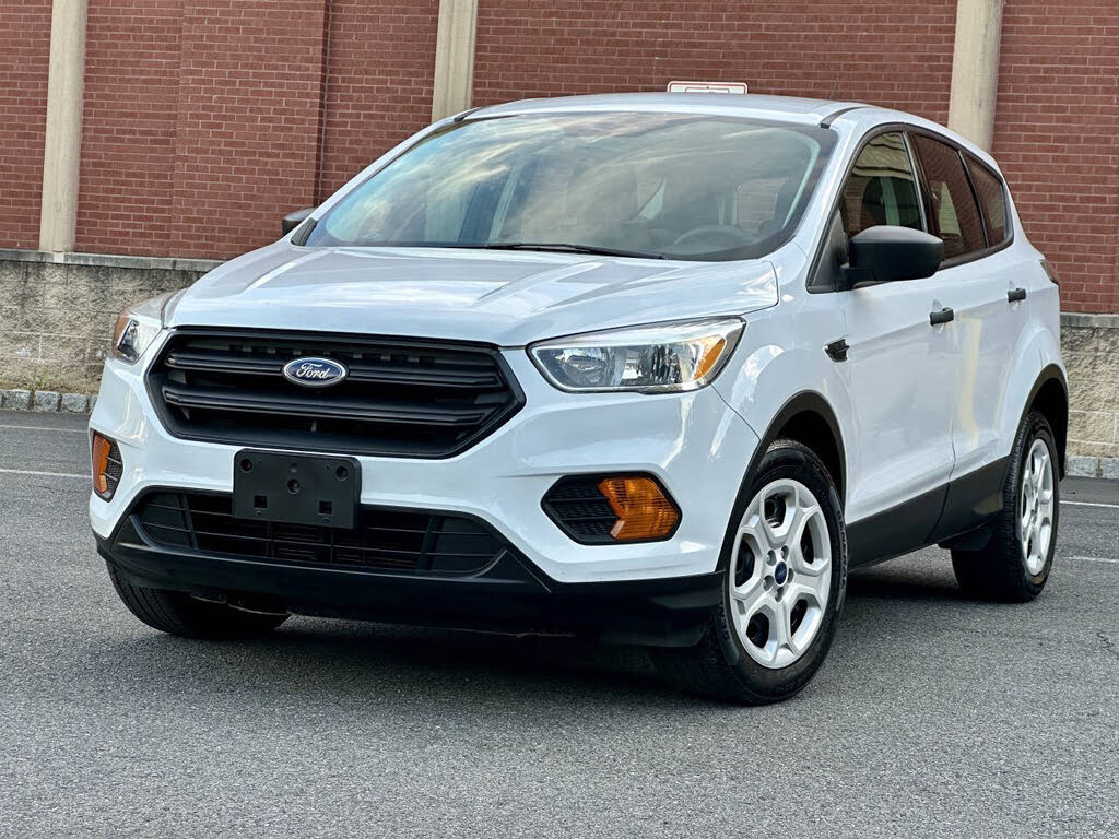 2017 Ford Escape S FWD