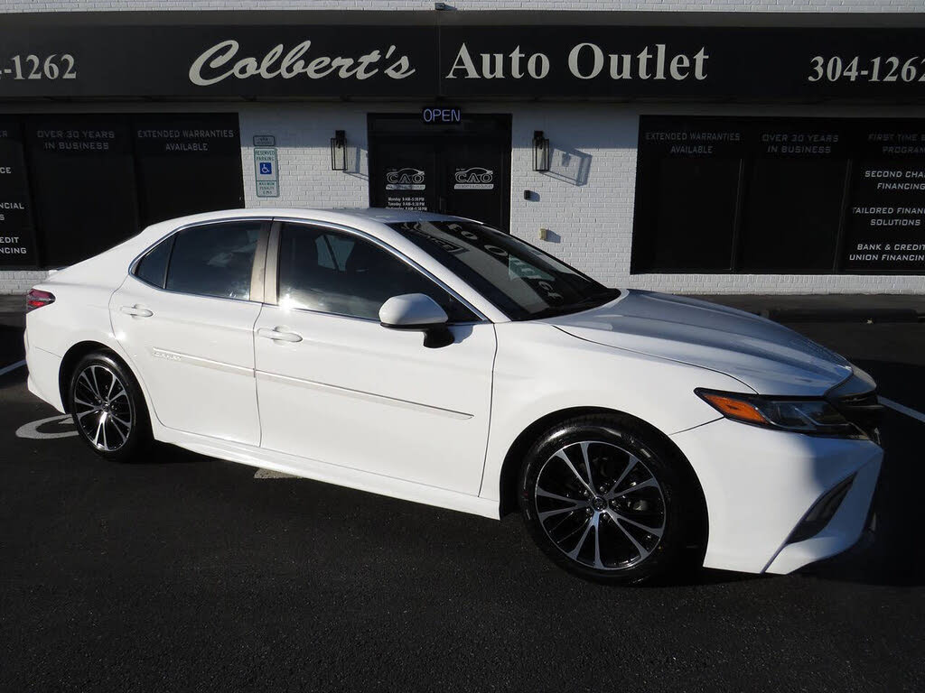 2018 Toyota Camry SE