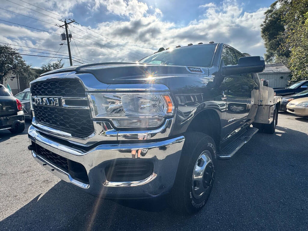 2021 RAM 3500 Tradesman Crew Cab LB DRW 4WD