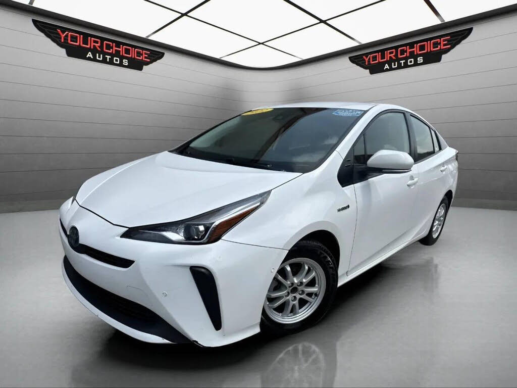 2022 Toyota Prius LE FWD