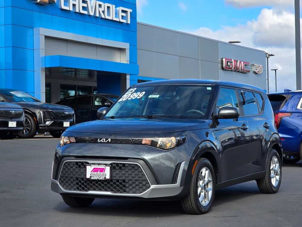 2023 Kia Soul LX FWD