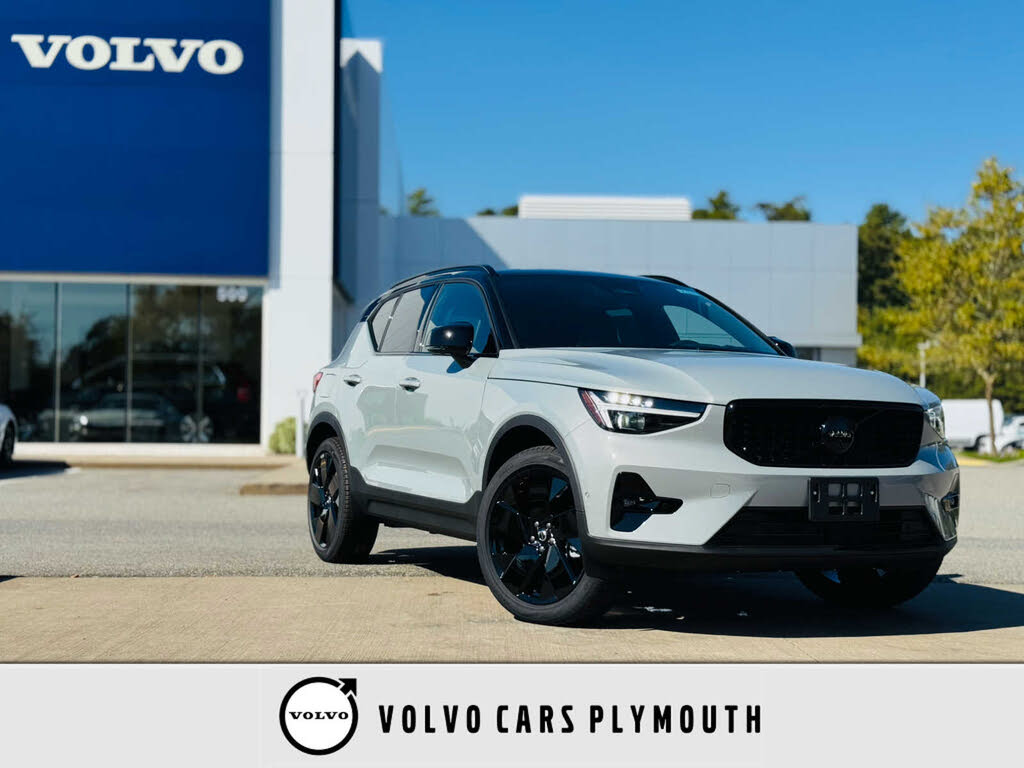 2026 Volvo XC40 B5 Ultra Black Edition AWD