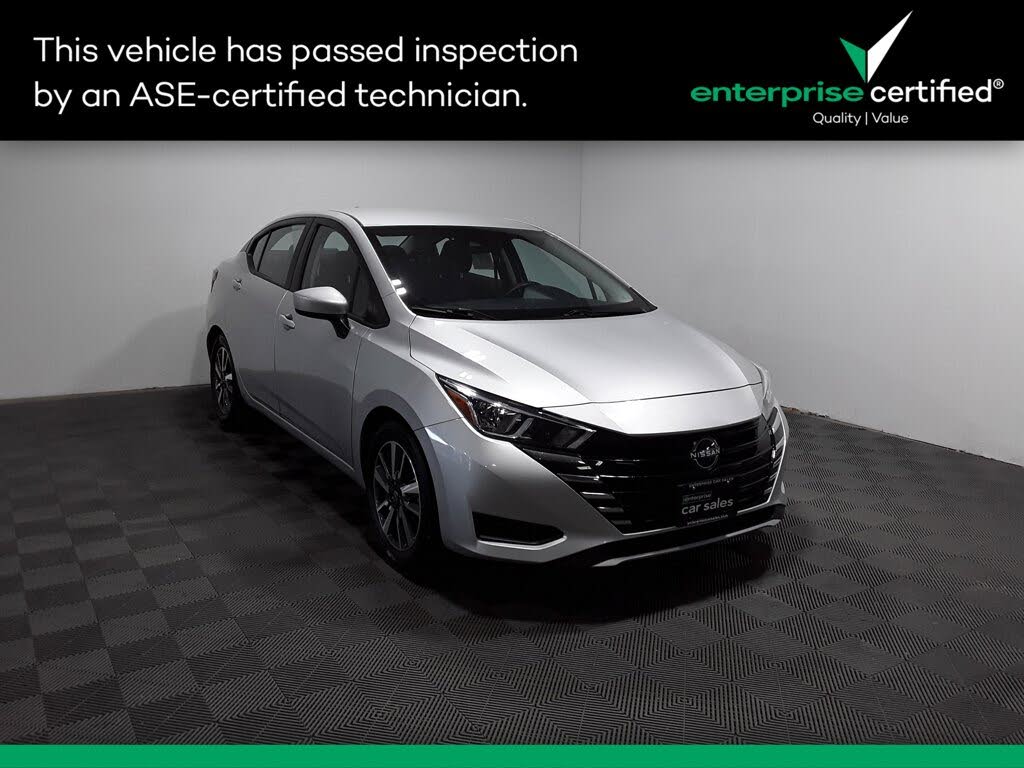 2023 Nissan Versa SV FWD