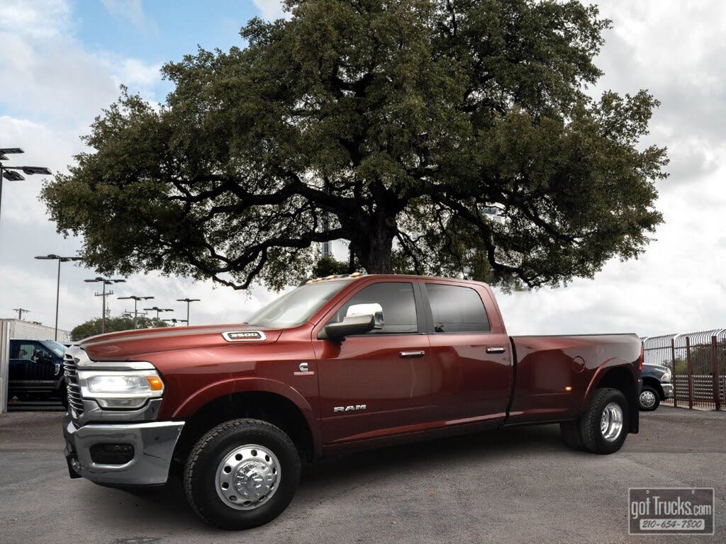 2019 RAM 3500 Laramie Crew Cab LB DRW 4WD