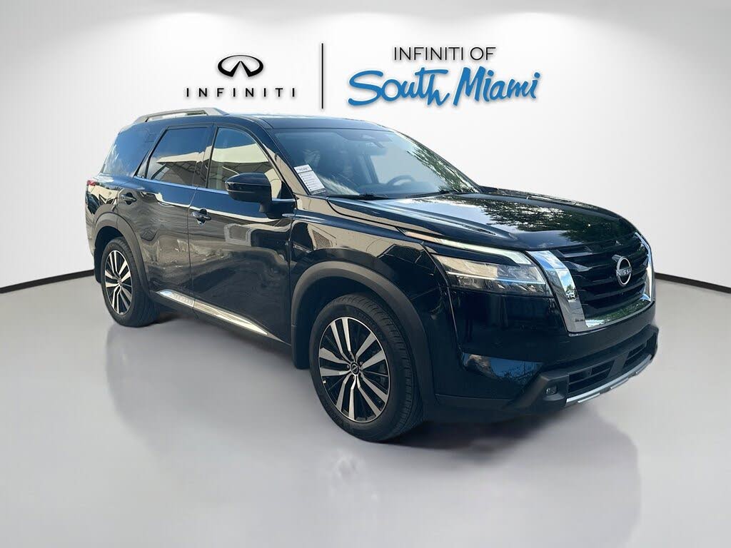 2024 Nissan Pathfinder Platinum FWD
