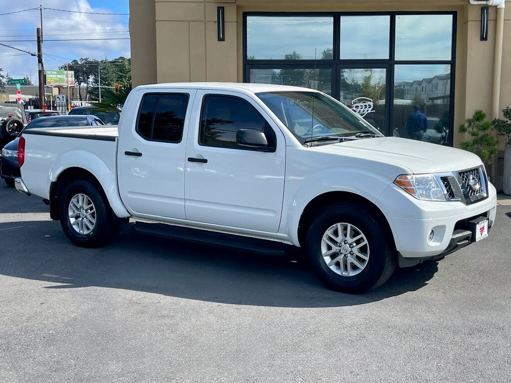 2019 Nissan Frontier SV V6 Crew Cab RWD