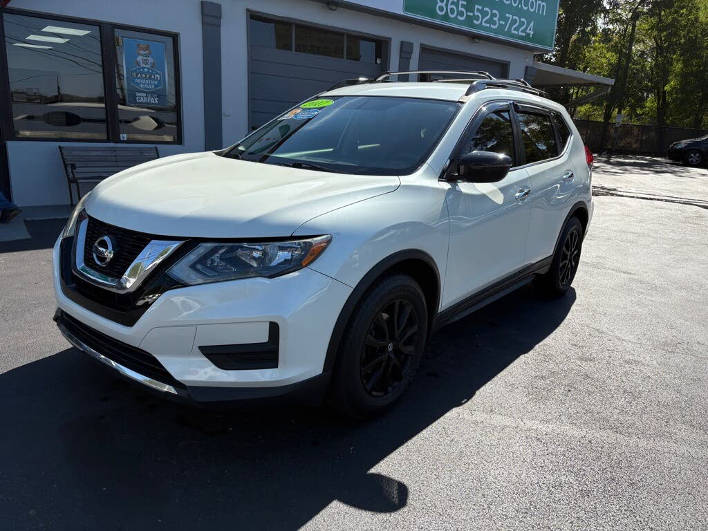 2017 Nissan Rogue SV FWD