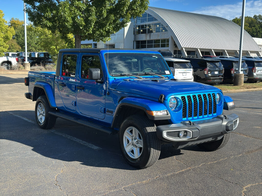2022 Jeep Gladiator Sport S Crew Cab 4WD