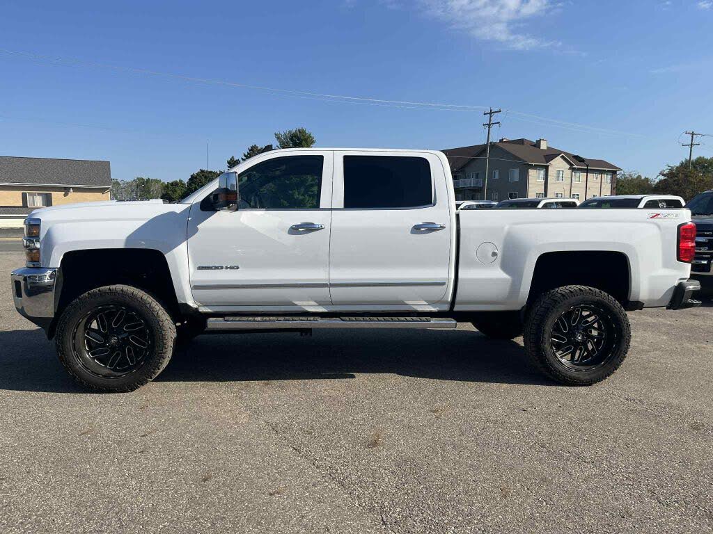 2015 Chevrolet Silverado 2500HD LTZ Crew Cab 4WD