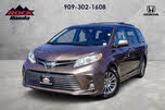 Toyota Sienna XLE 7-Passenger FWD with Auto-Access Seat