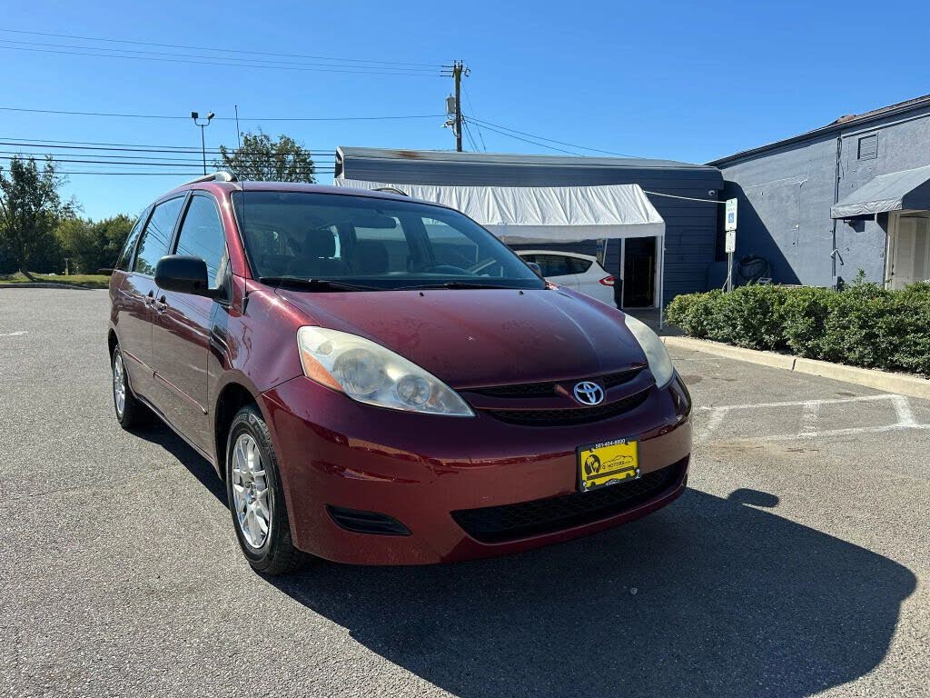 2009 Toyota Sienna CE 7-Passenger