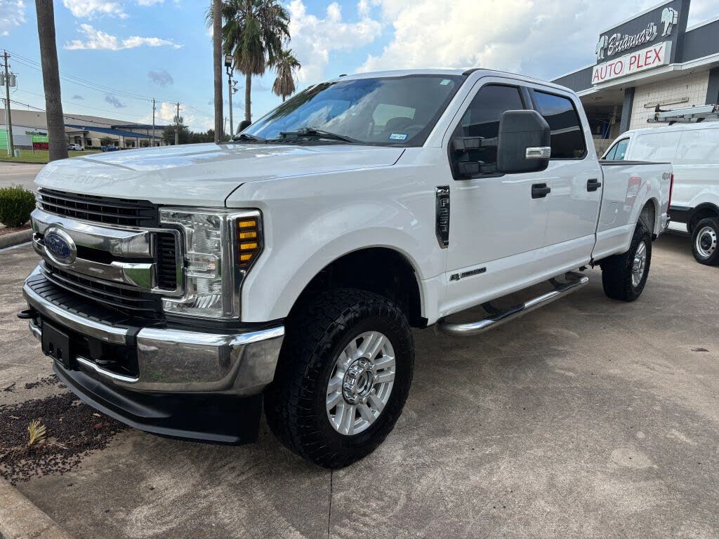 2019 Ford F-250 Super Duty XLT Crew Cab LB 4WD