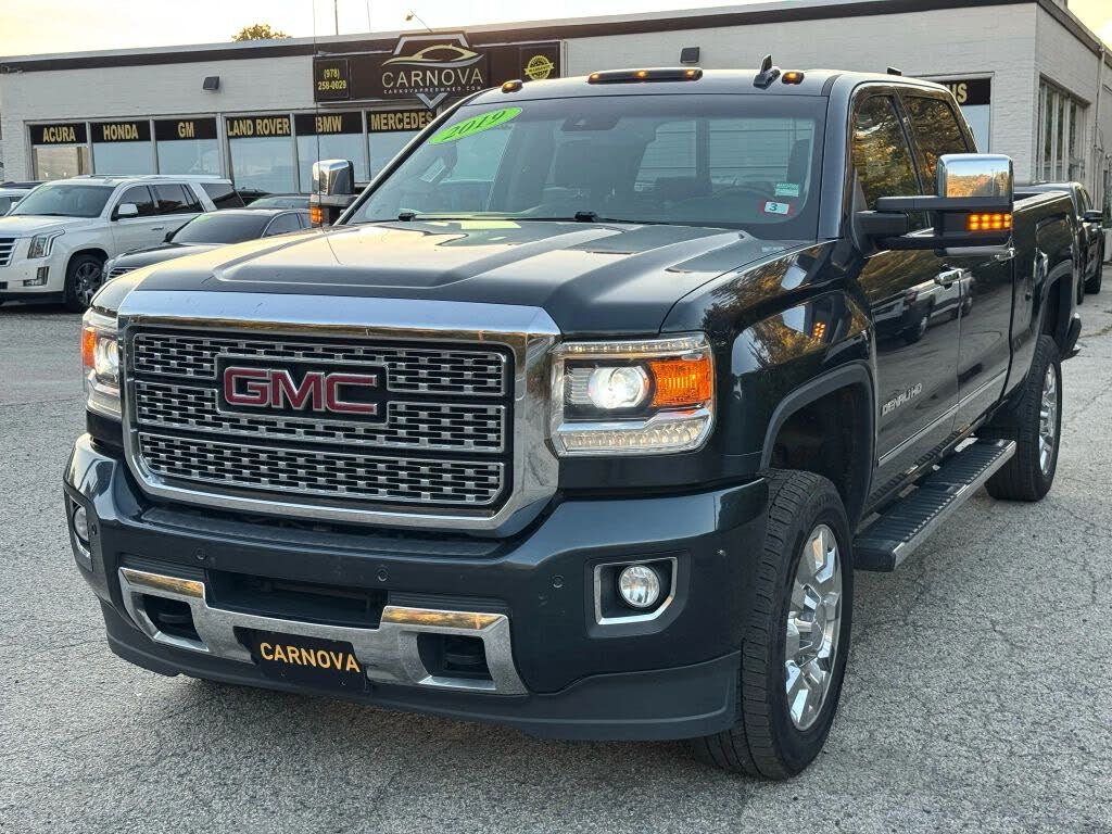 2019 GMC Sierra 2500HD Denali Crew Cab 4WD