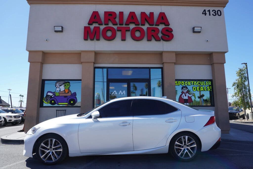 2019 Lexus IS 300 RWD