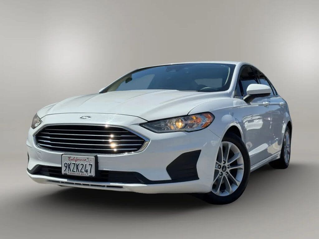 2020 Ford Fusion SE FWD