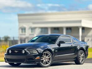 Ford Mustang GT Premium Coupe RWD