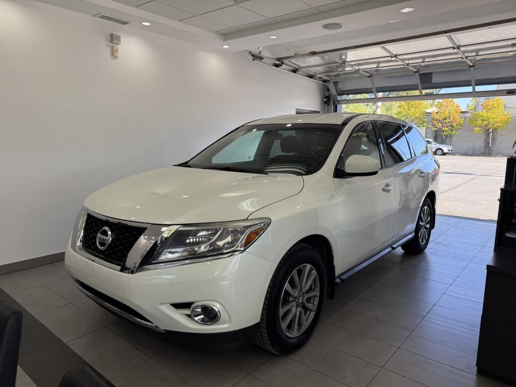 2016 Nissan Pathfinder S