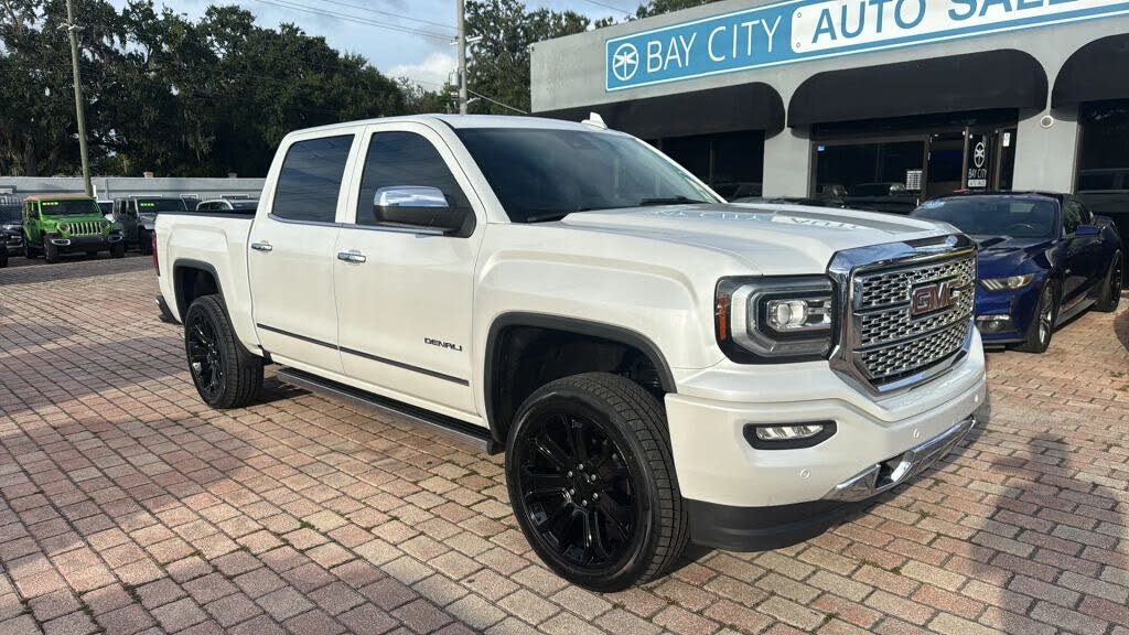 2018 GMC Sierra 1500 Denali Crew Cab 4WD