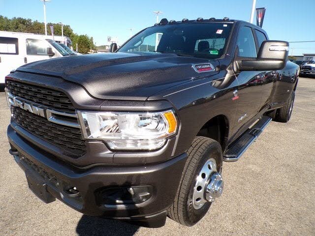 2024 RAM 3500 Big Horn Crew Cab LB DRW 4WD